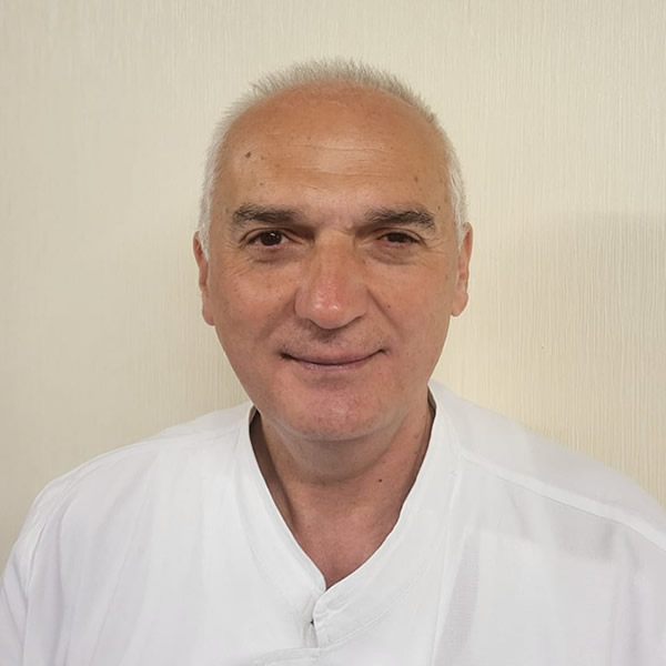 Dr Dragan Šajinović